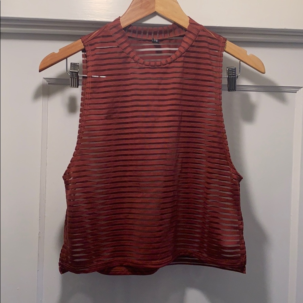 Onzie crop workout tank